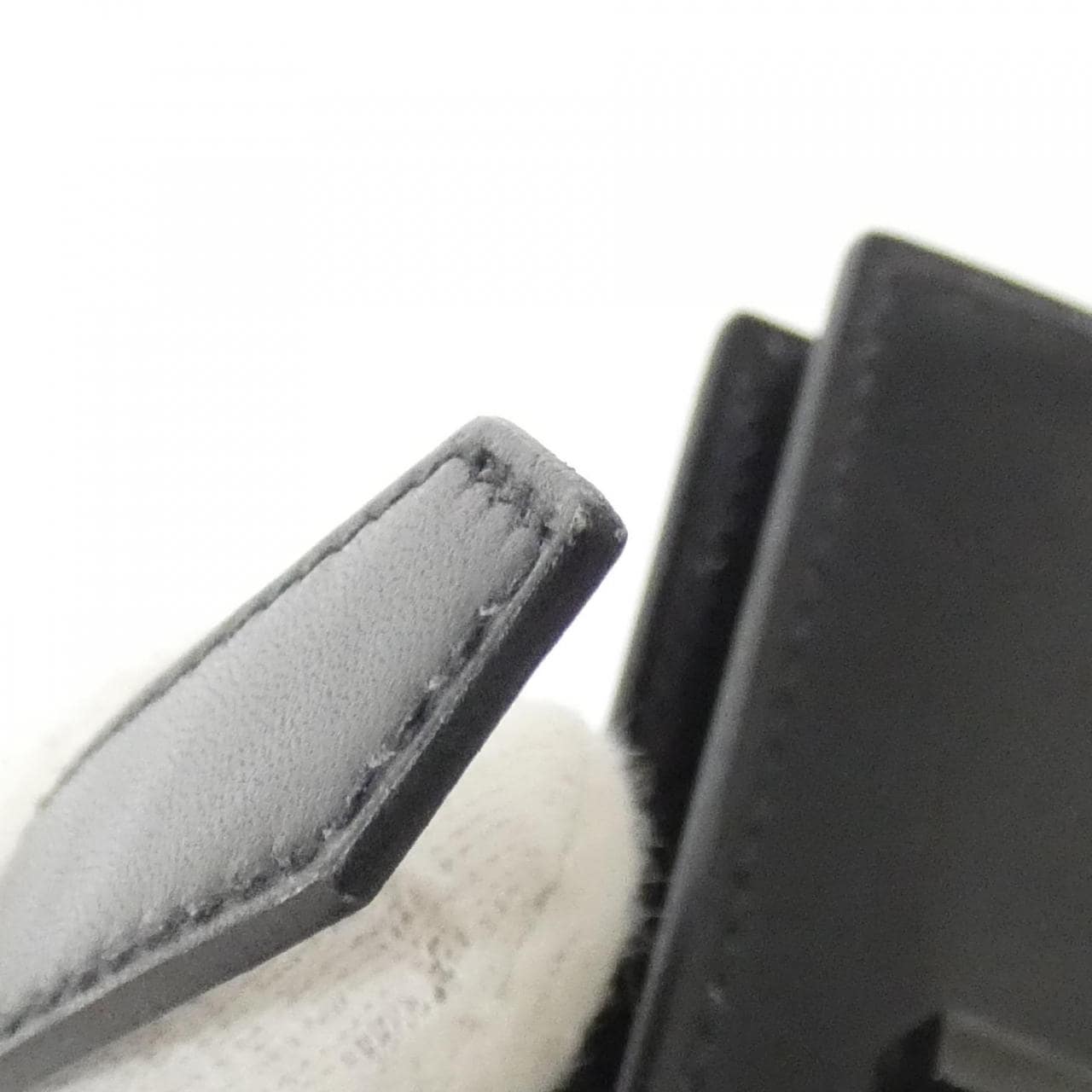 エルメス ベアン ミニ モノクローム 084690CH 財布