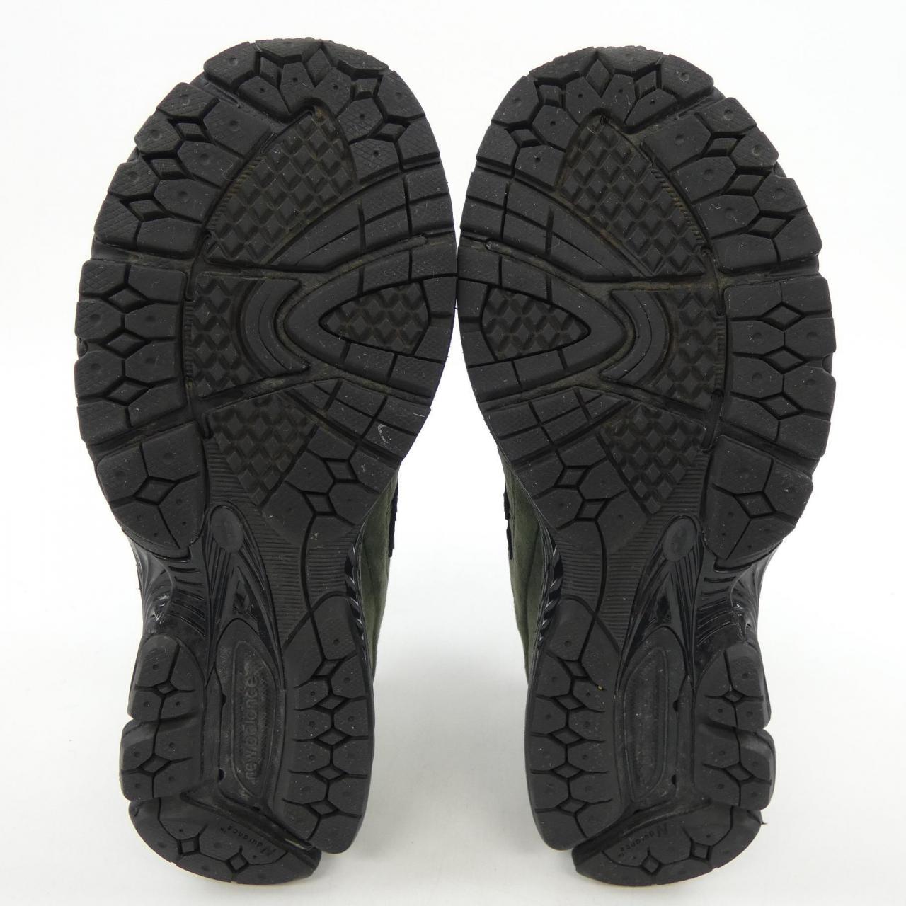 ニューバランス NEW BALANCE M2002RXY スニーカー