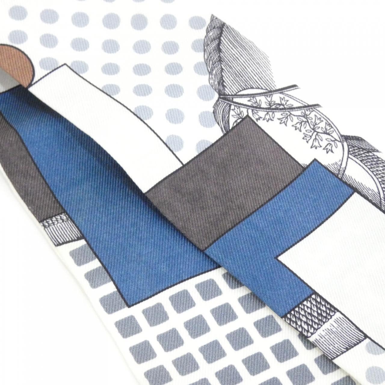 エルメス CAVALIER EN FORMES ツイリー 064008S スカーフ