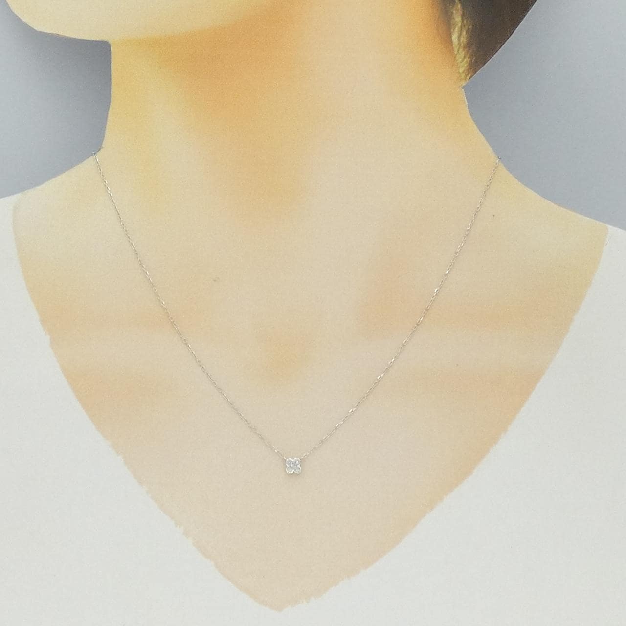 K10WG フラワー ダイヤモンド ネックレス 0.10CT