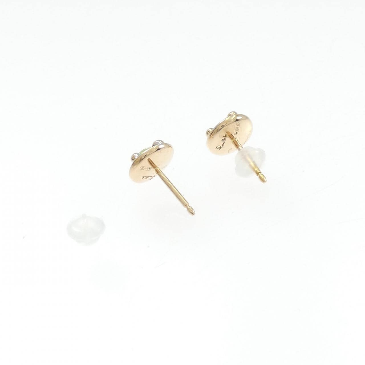 ポメラート ペリドット ピアス
