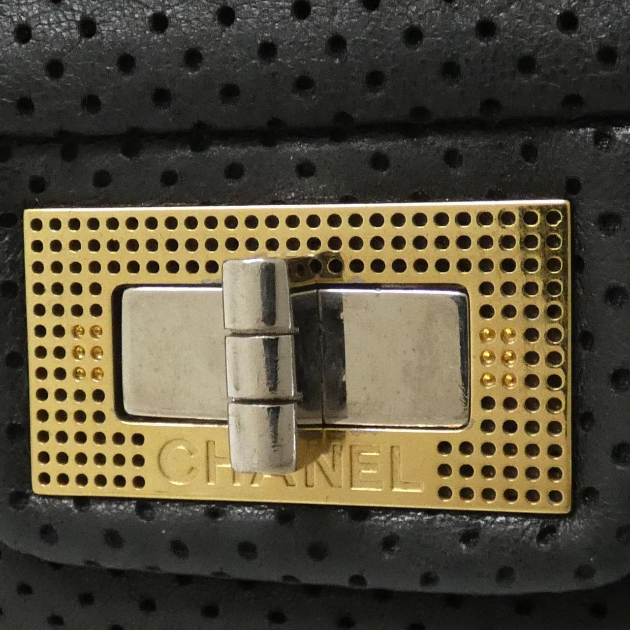 シャネル ショルダーバッグ