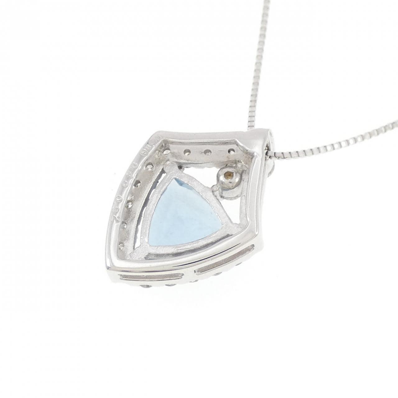 K18WG アクアマリン ネックレス 0.92CT