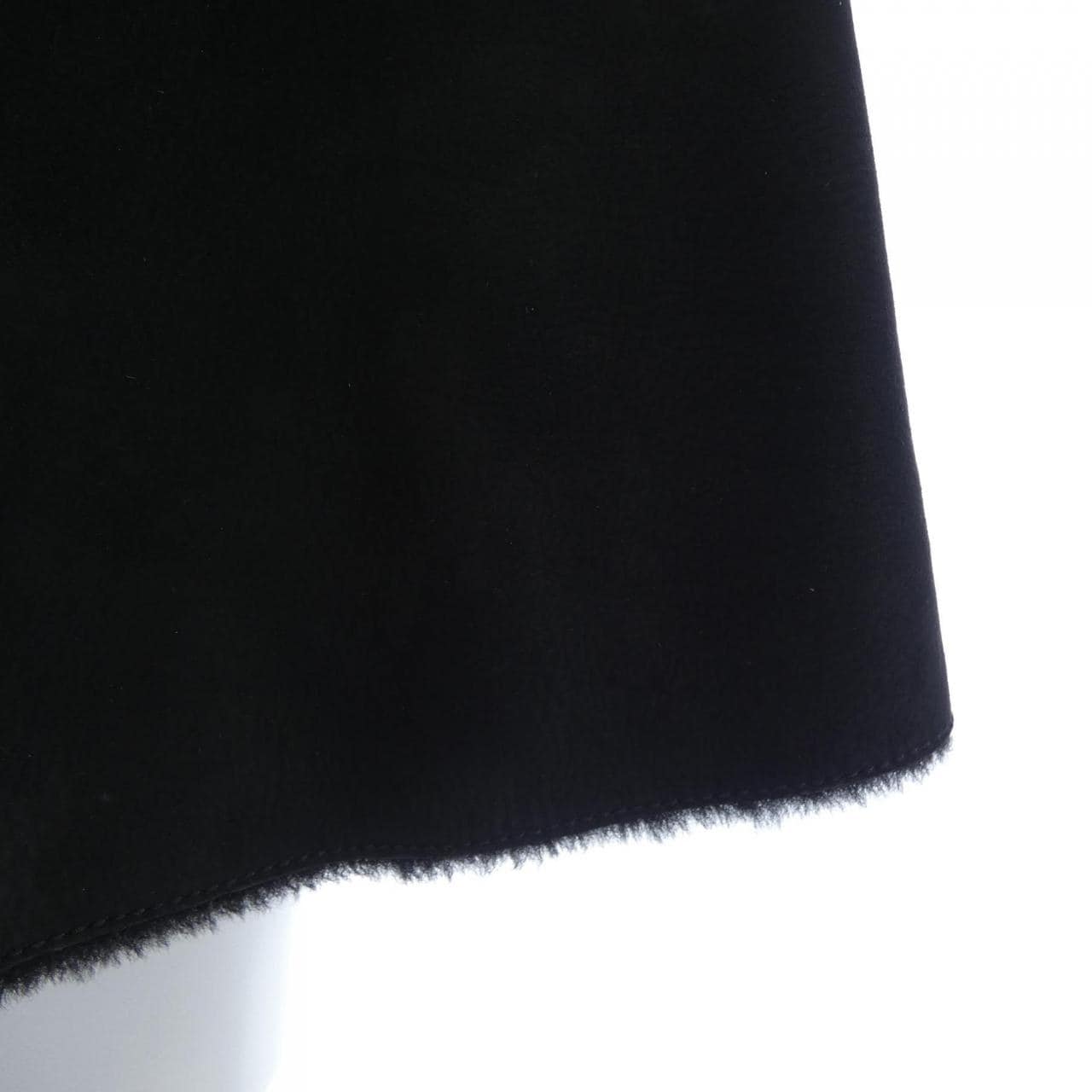 ロエベ LOEWE 17000940000 ケープ