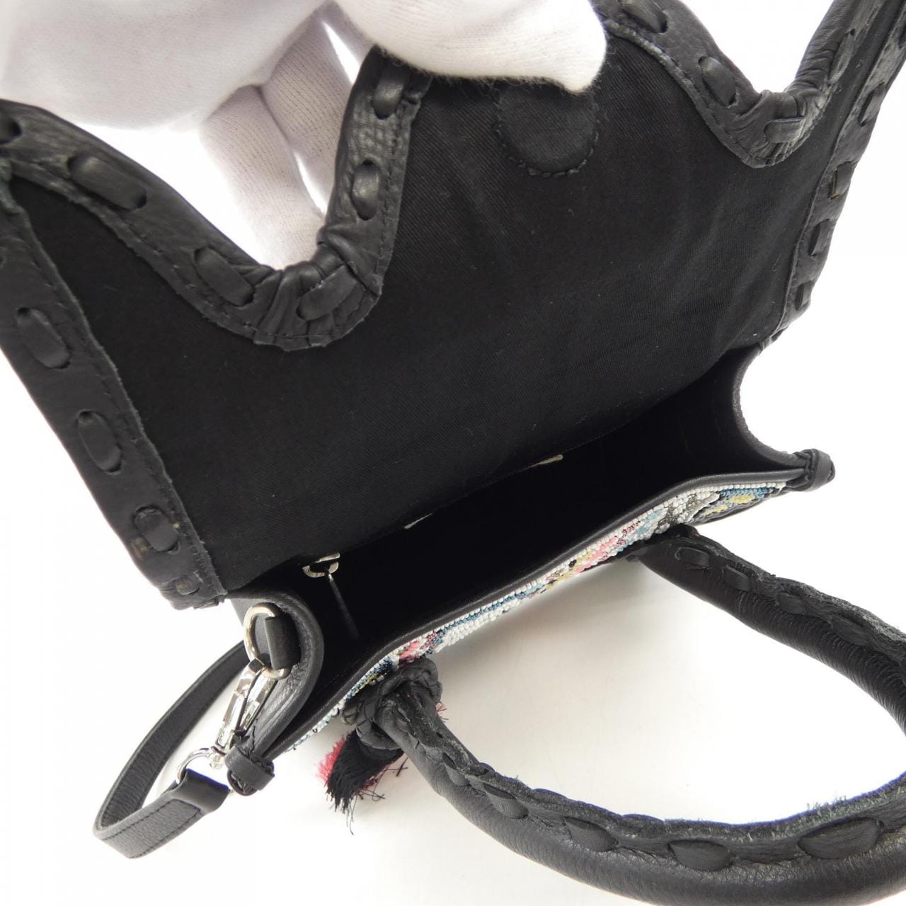 カービングトライブス Carving Tribes BAG