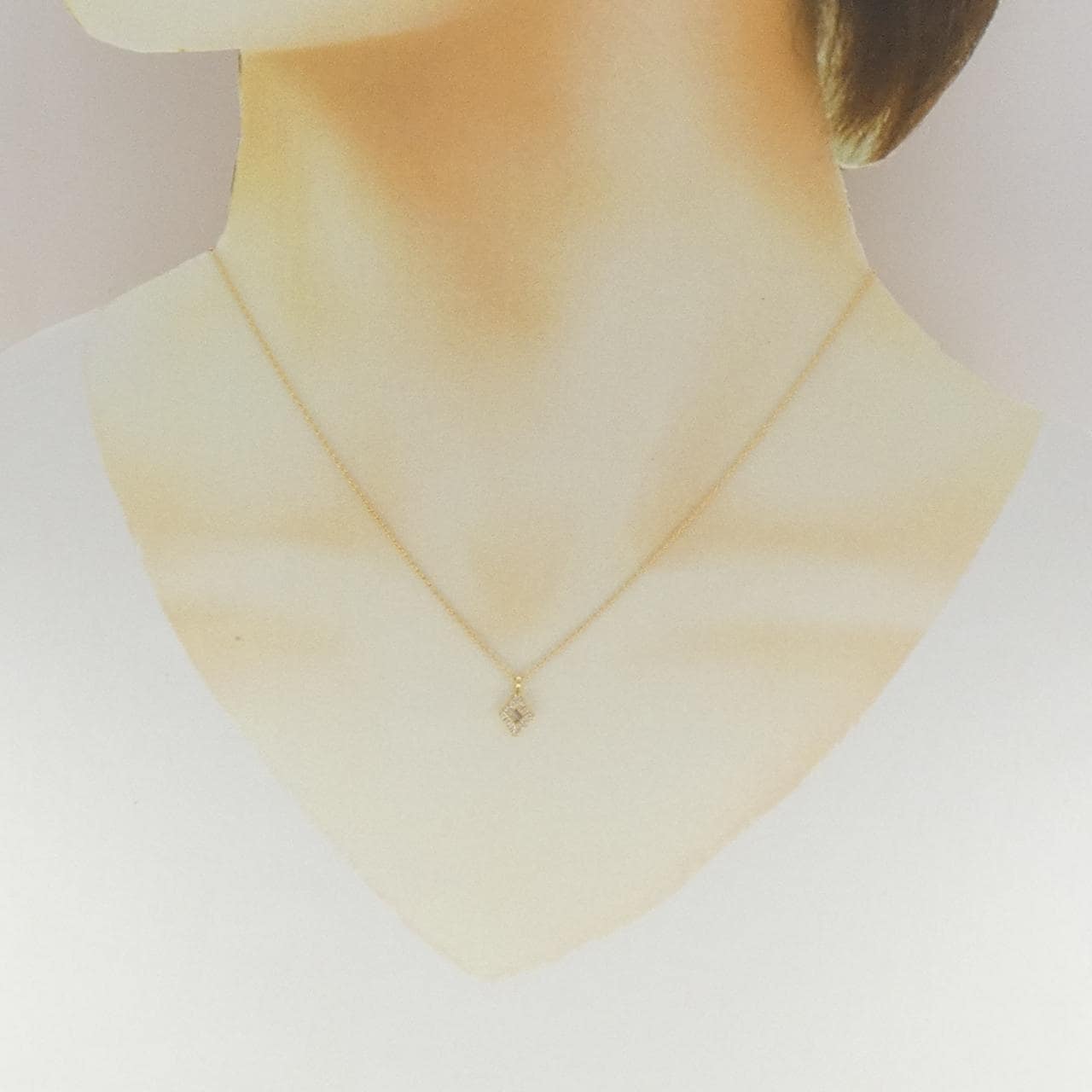 ベルシオラ ダイヤモンド ネックレス 0.09CT