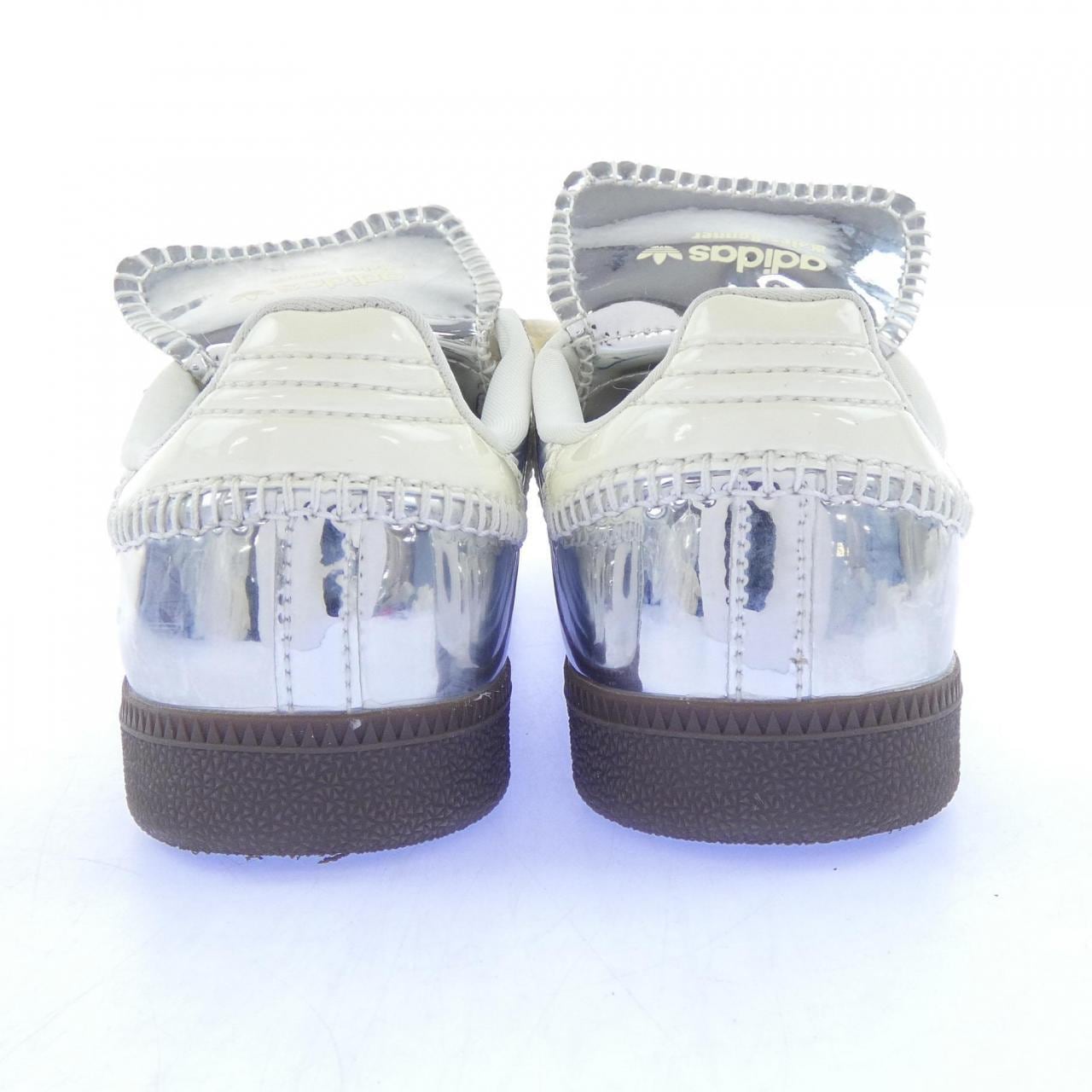 アディダス ADIDAS IG8181 スニーカー