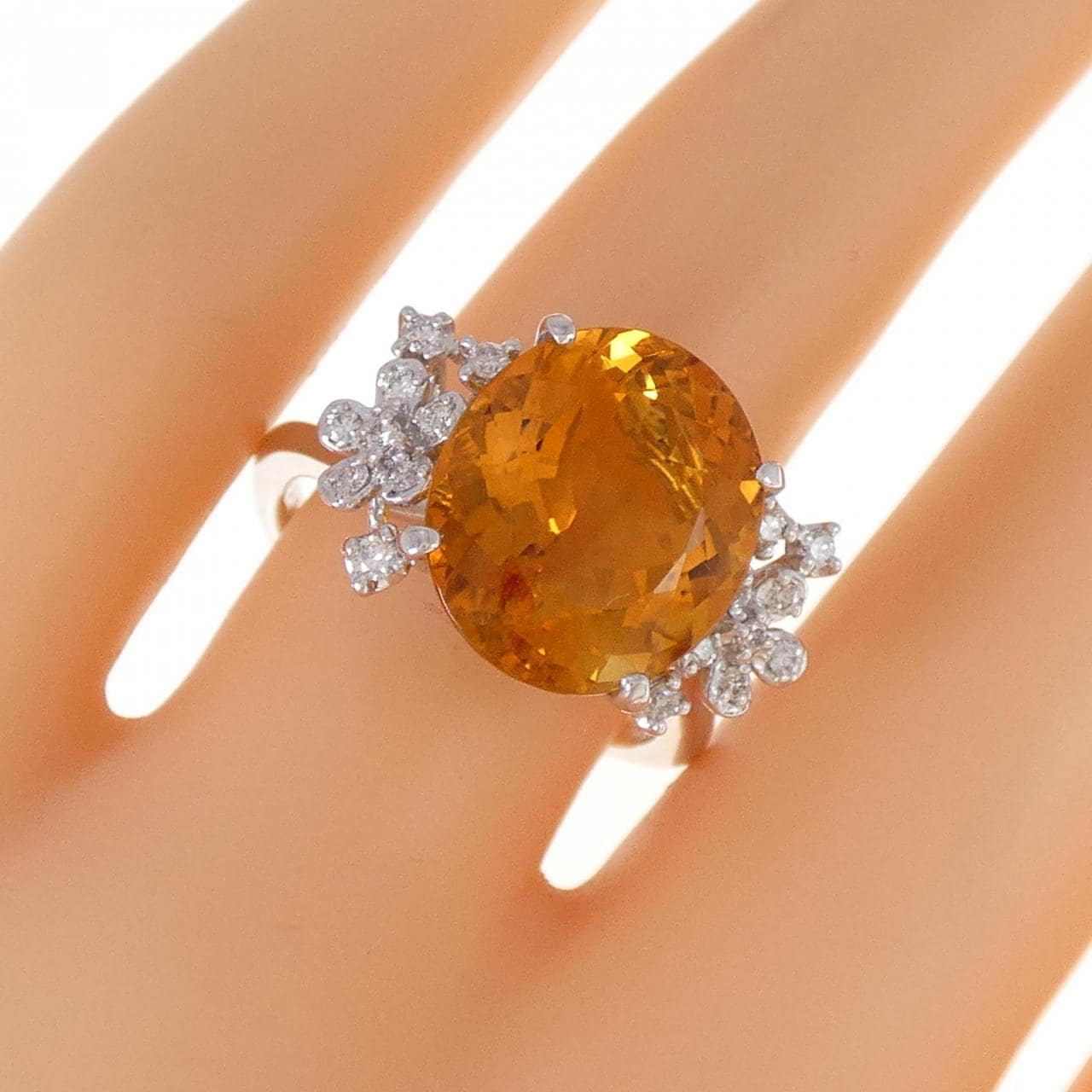 K18WG Citrine Ring 5.90CT