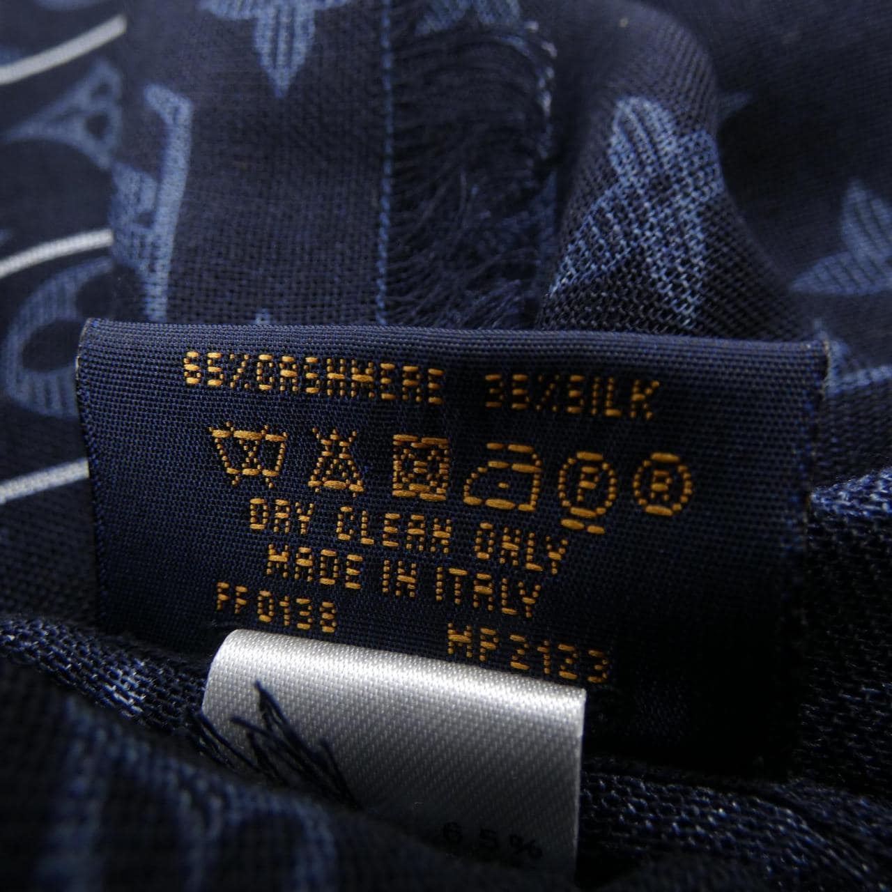 ルイヴィトン LOUIS VUITTON MP2123 STOLE