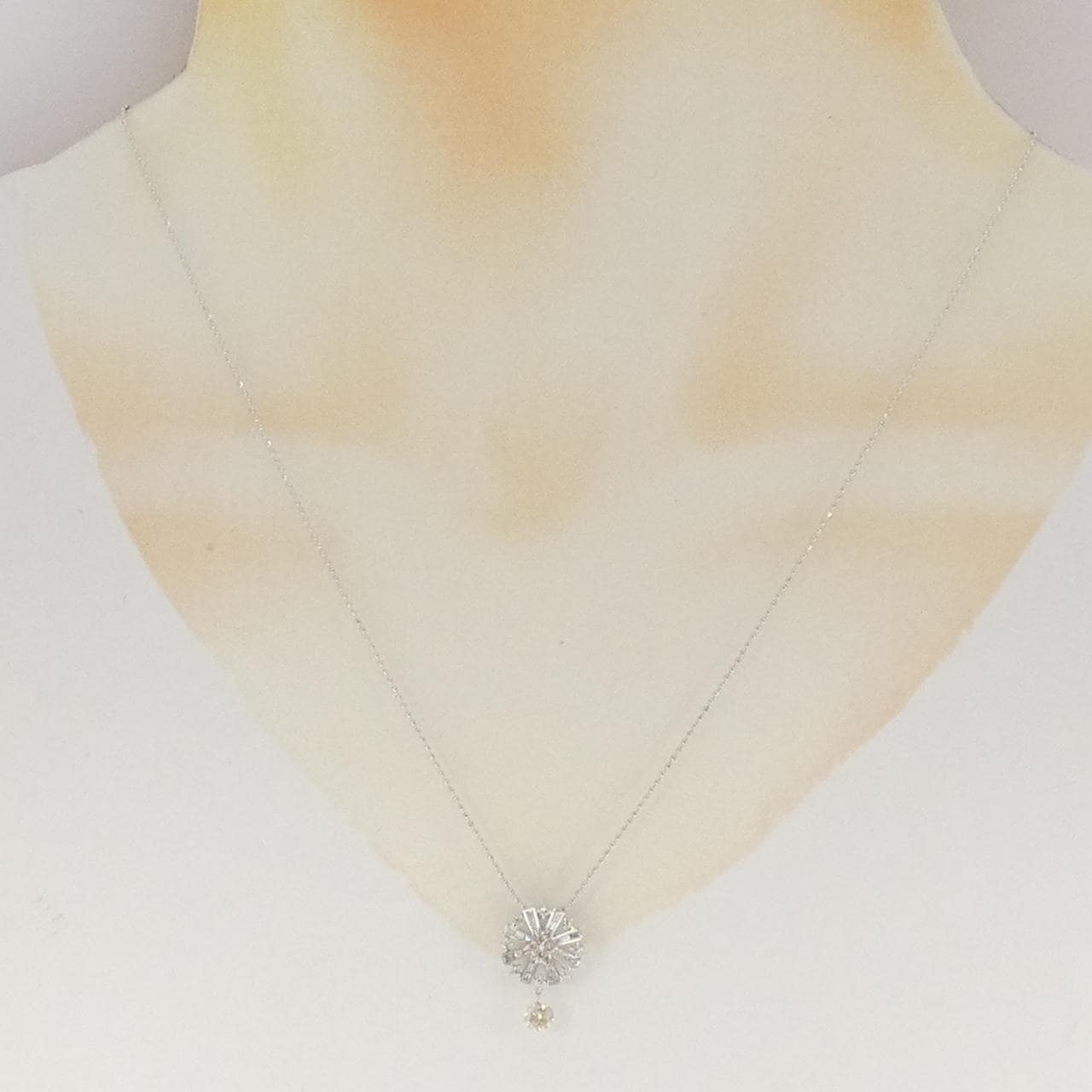 K18WG ダイヤモンド ネックレス 0.25CT