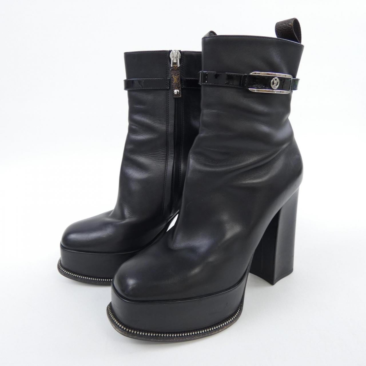 ルイヴィトン LOUIS VUITTON フェイムライン ブーツ