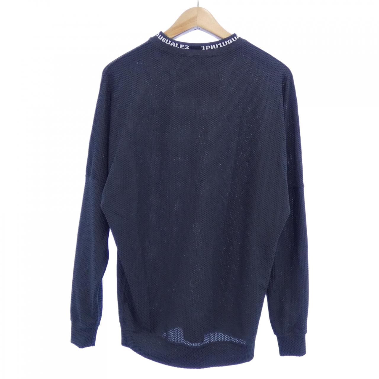 ウノピゥウノウグァーレトレリラックス 1PIU1UGUALE3 RELAX トップス