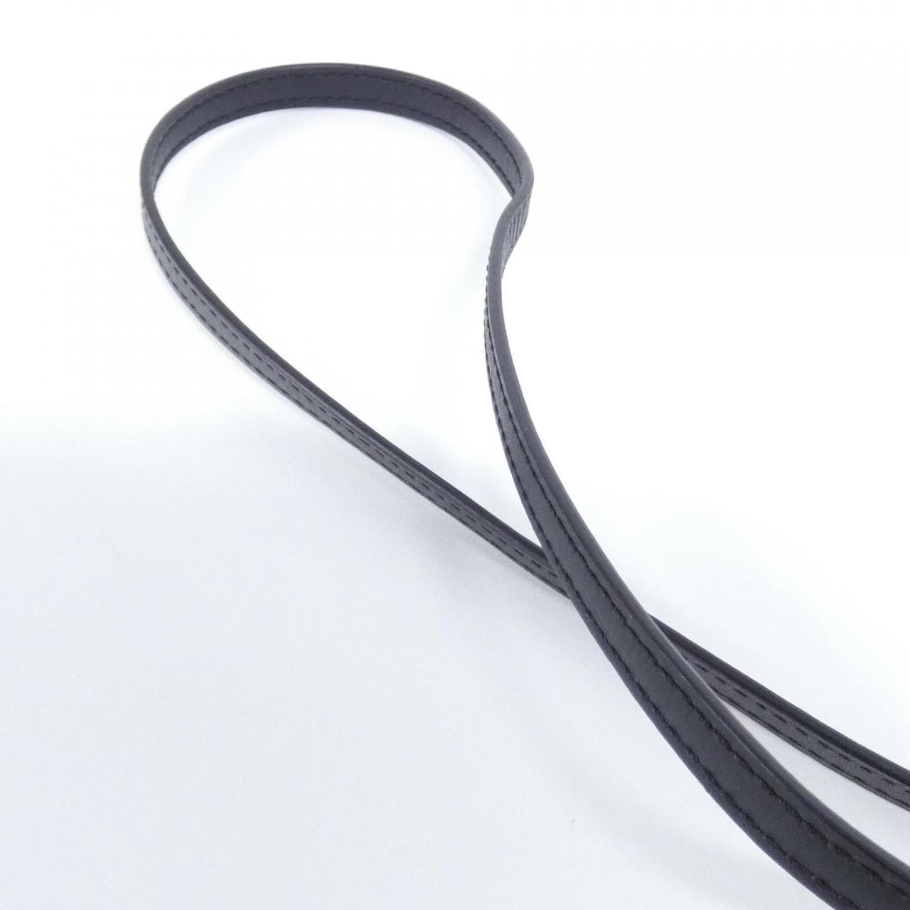 ロエベ アナグラム カット アウト ポケット C922Y62X02 ショルダーバッグ