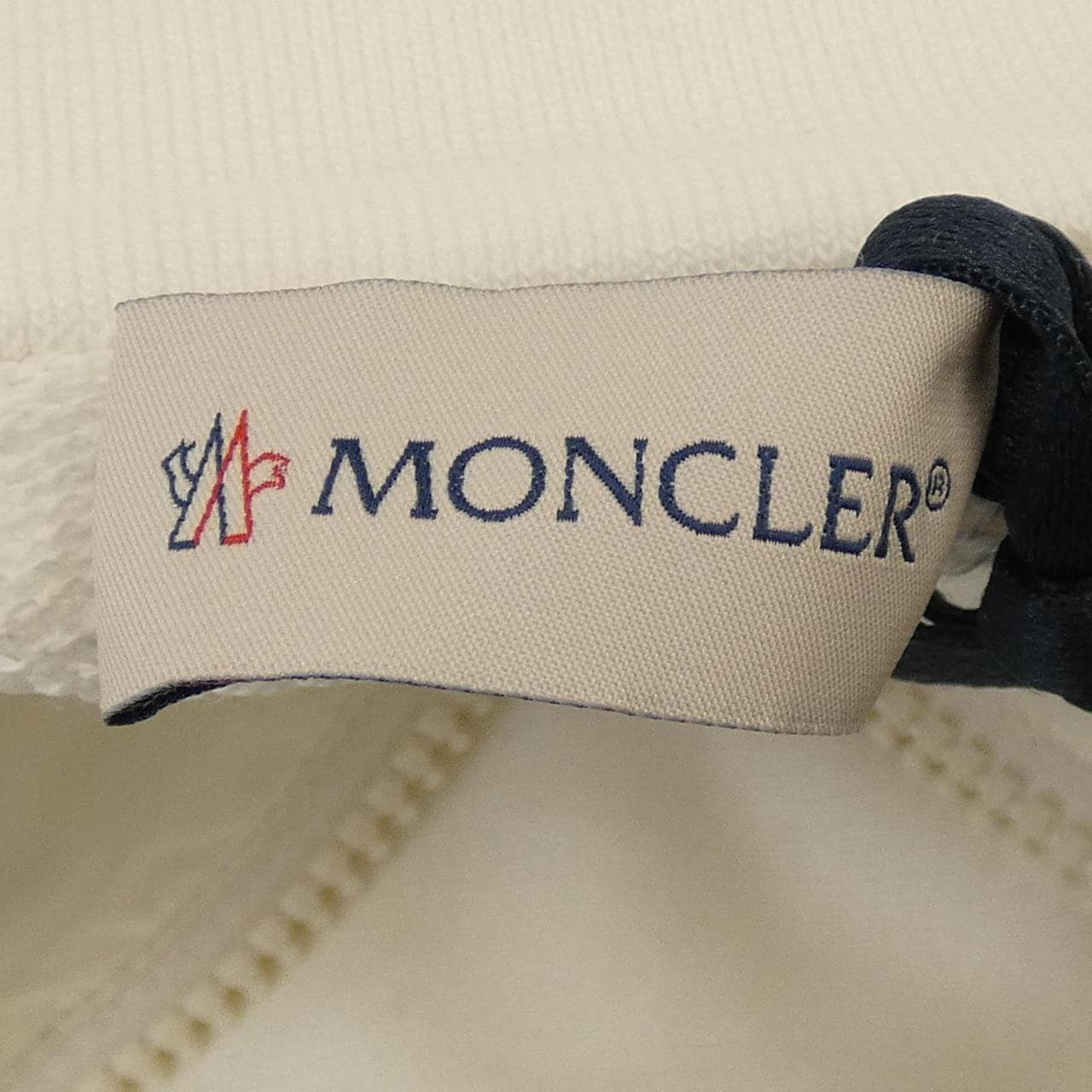 モンクレール MONCLER ダウンジャケット