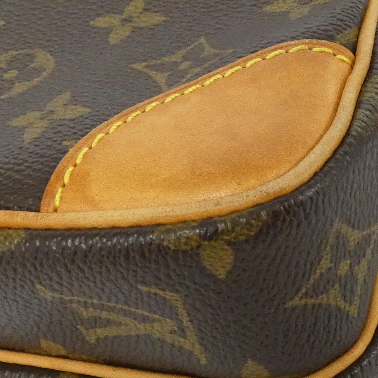 ルイヴィトン モノグラム アマゾン M45236 ショルダーバッグ