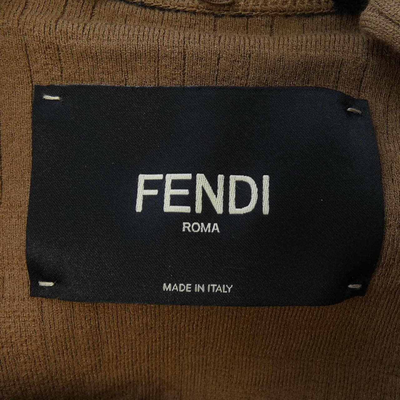 フェンディ FENDI FNE16F A1QI ブルゾン
