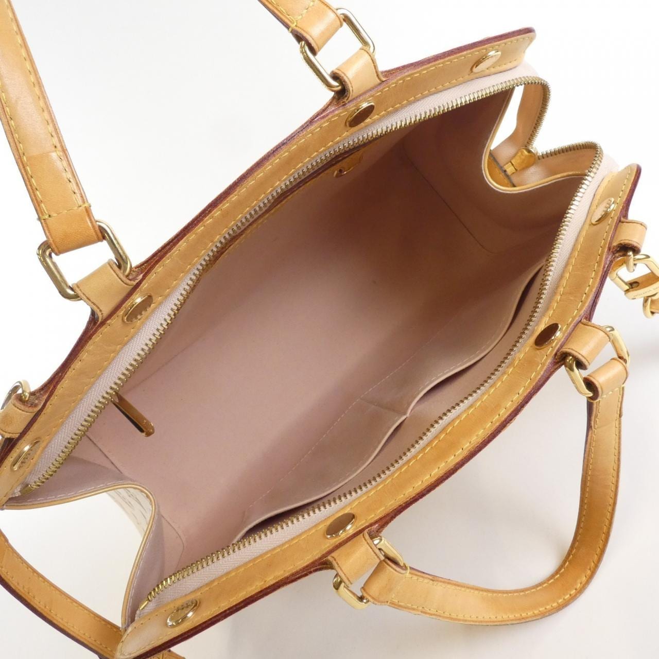 ルイヴィトン ヴェルニ ブレア MM M90068 バッグ