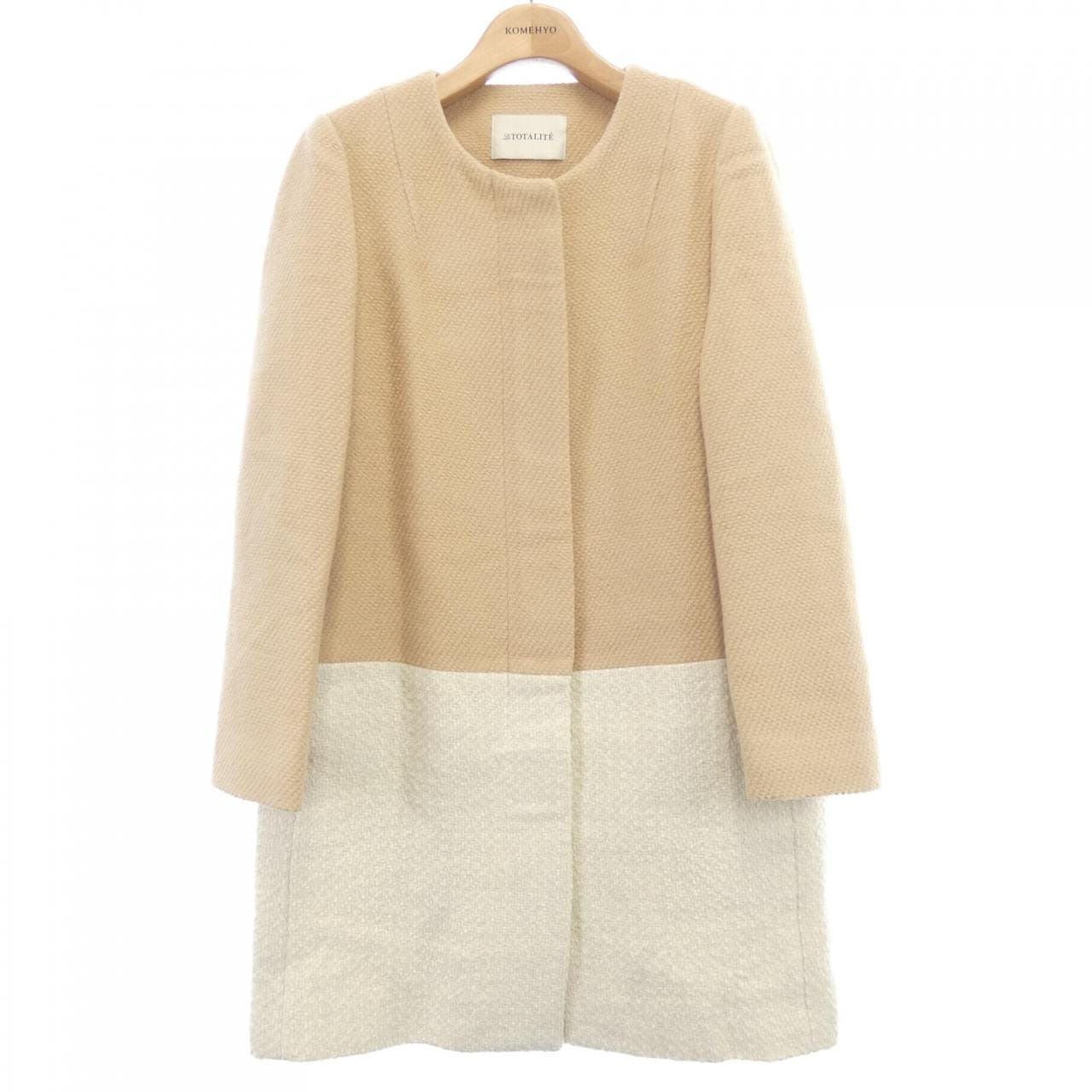 ラトータリテ La totalite コート