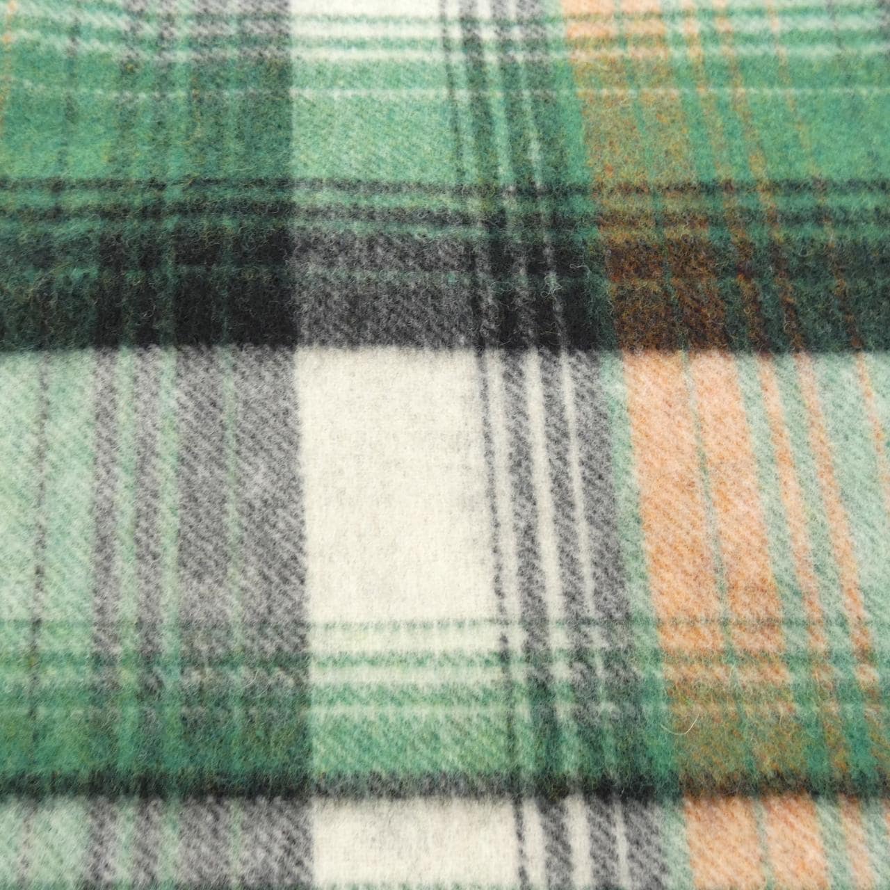 グッチ GUCCI 563826 ZAA9N ブランケット