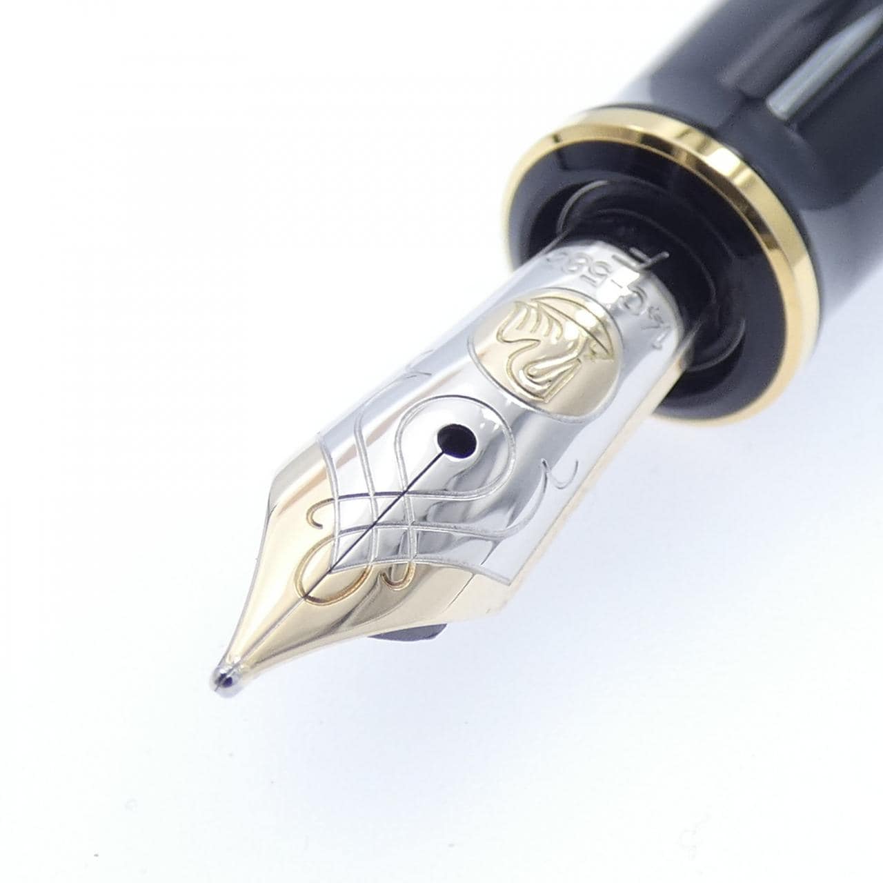 ペリカン スーベレーンM600グリーンストライプ 万年筆