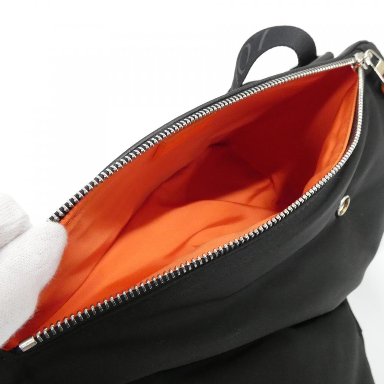 ロエベ アントン スリング B511A09X11 ショルダーバッグ