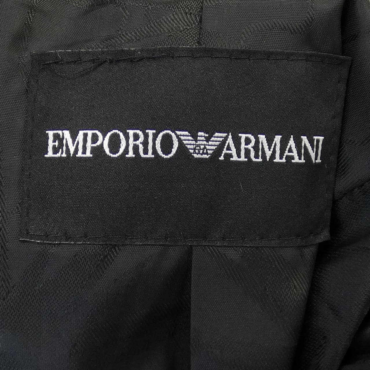 EMPORIO ARMANI安普里奥·阿玛尼法院