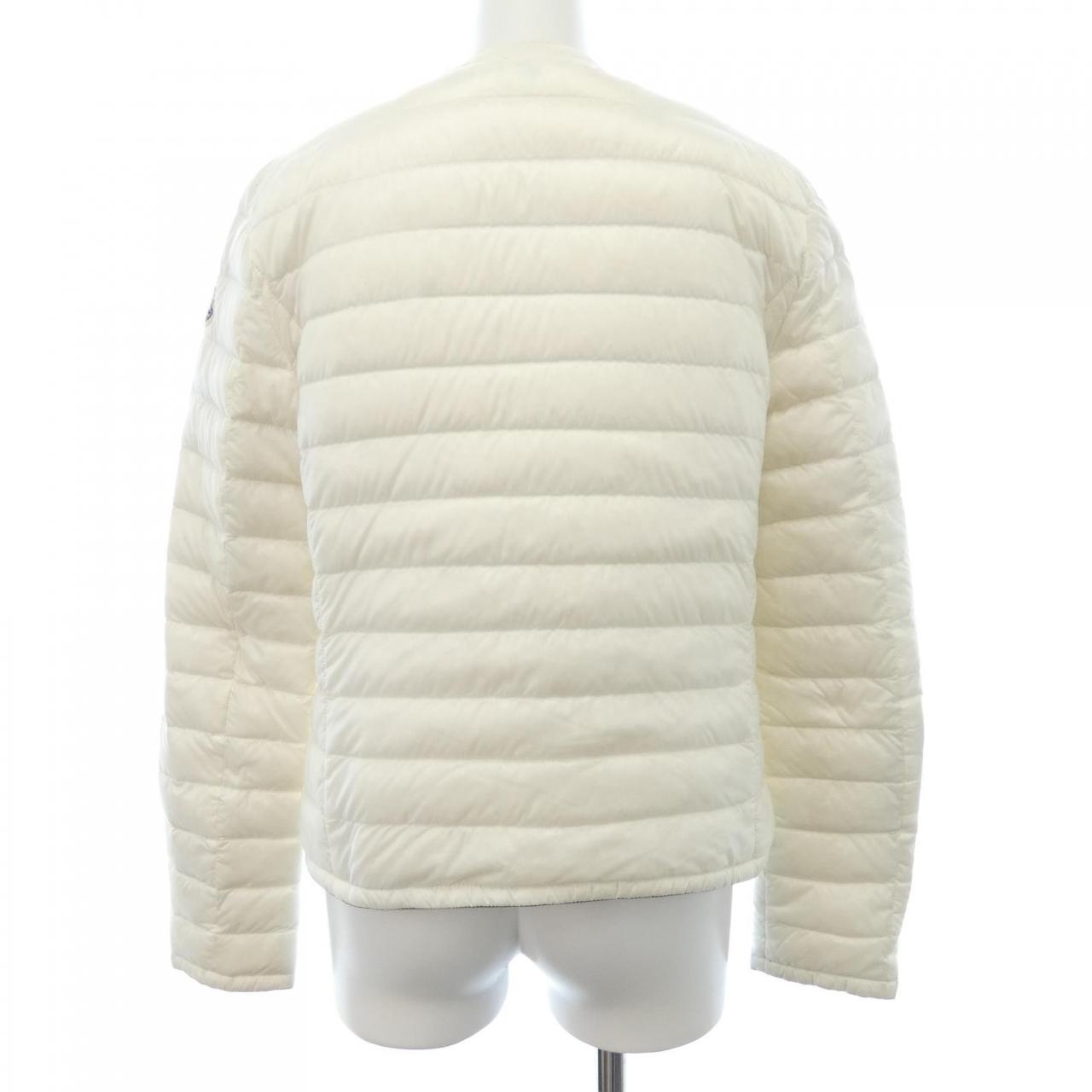 モンクレール MONCLER ダウンジャケット