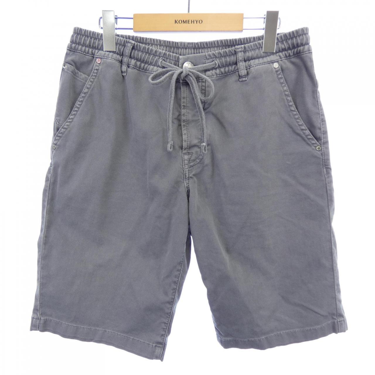 ヤコブコーエン JACOB COHEN ショートパンツ