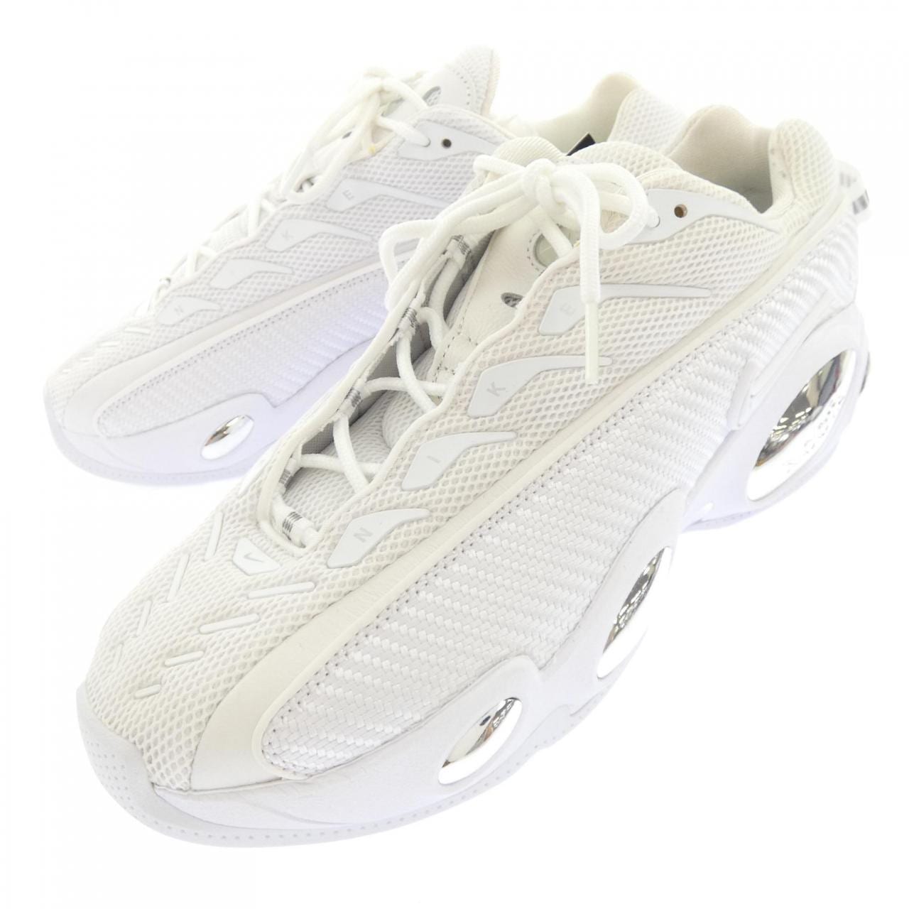 ナイキ NIKE DM0879-100 スニーカー