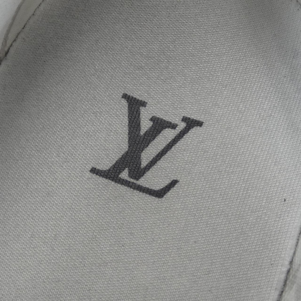 ルイヴィトン LOUIS VUITTON スニーカー