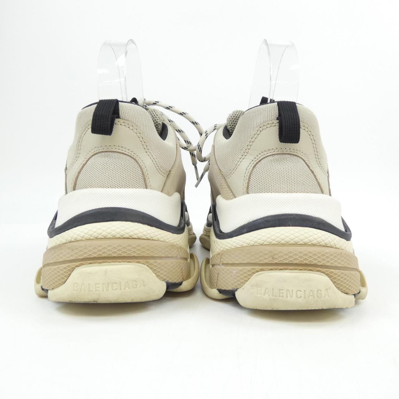 バレンシアガ BALENCIAGA 536737 TRIPLE スニーカー