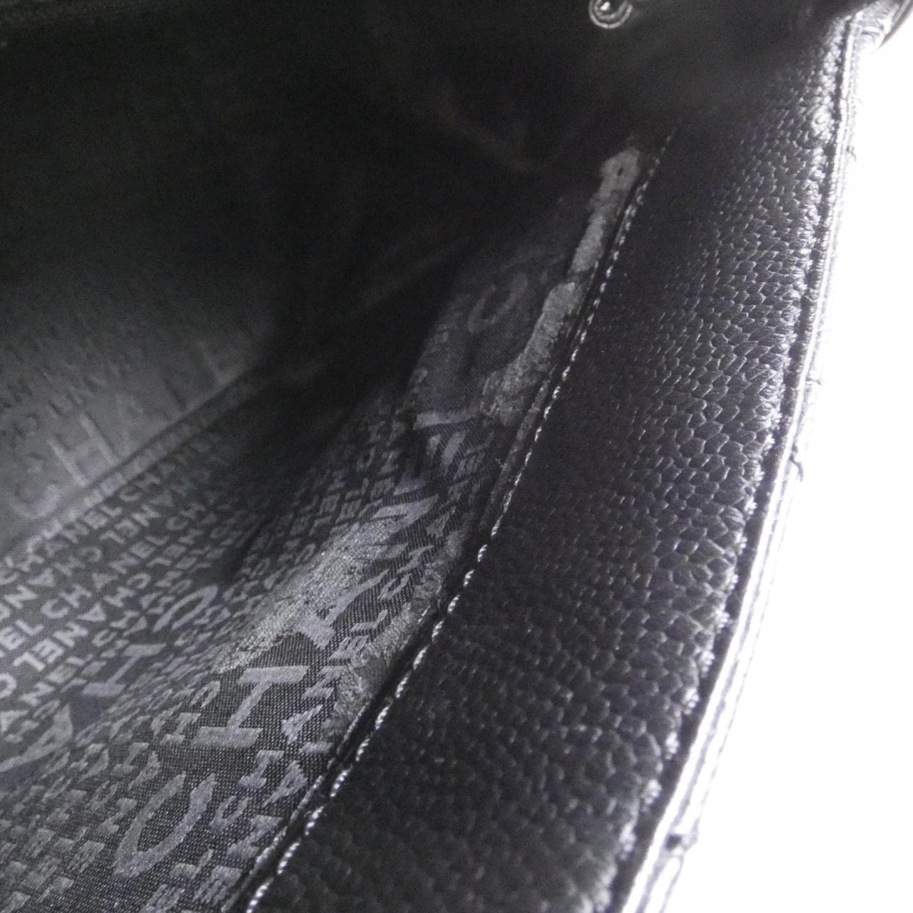 CHANEL shoulder bag