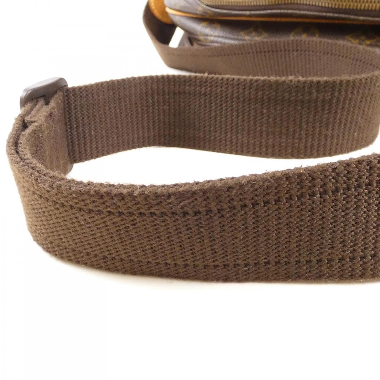 LOUIS VUITTON Monogram Reporter 37 公分 M45252 單肩包