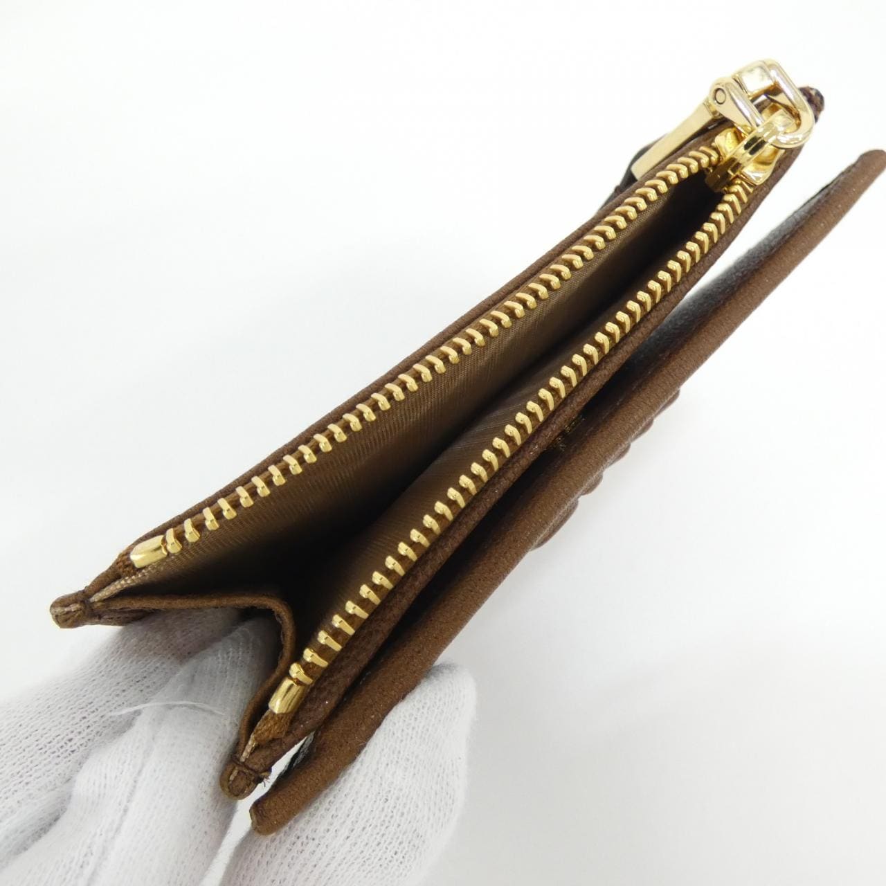 【新品】ミュウミュウ 5ML050 財布