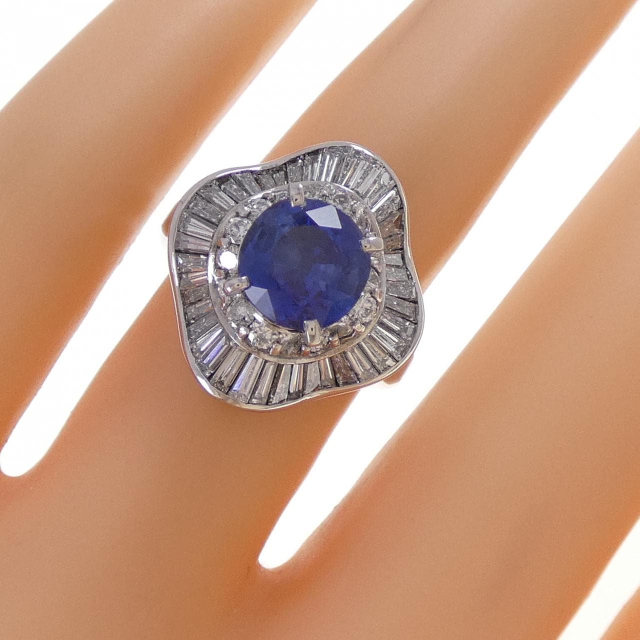 PT900 サファイヤ リング 2.21CT