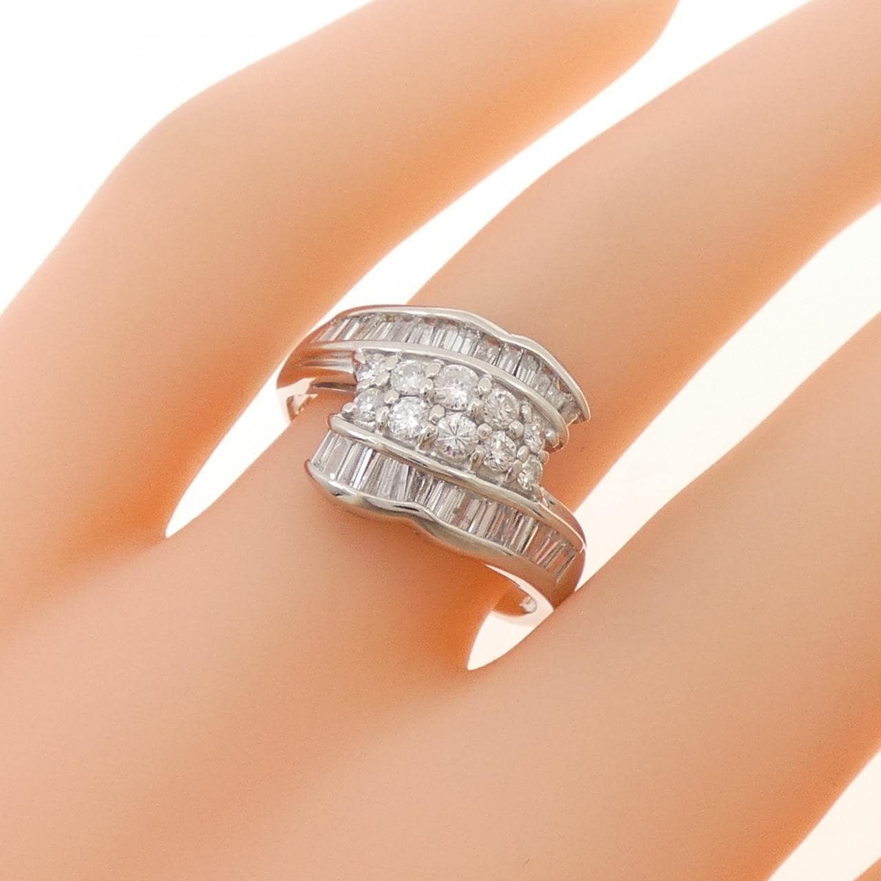 PT900 ダイヤモンド リング 1.00CT