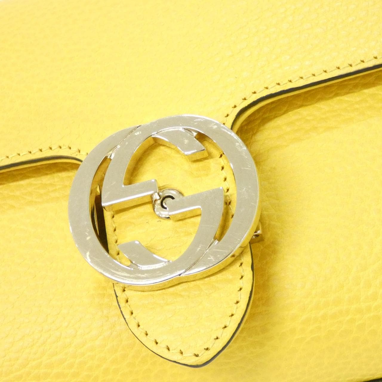 グッチ 607720 CAO0G ショルダーバッグ