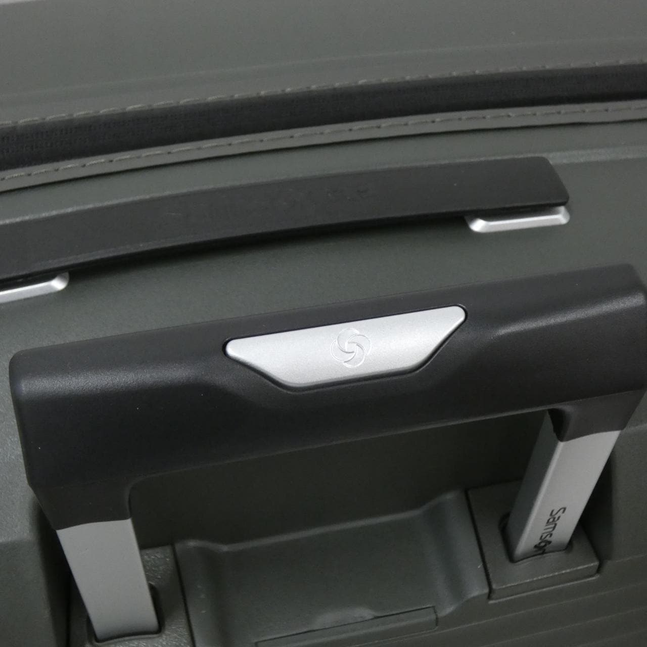 【新品】サムソナイト UPSCAPE スピナー81 エキスパンダブル 133-145L 143111 キャリーバッグ