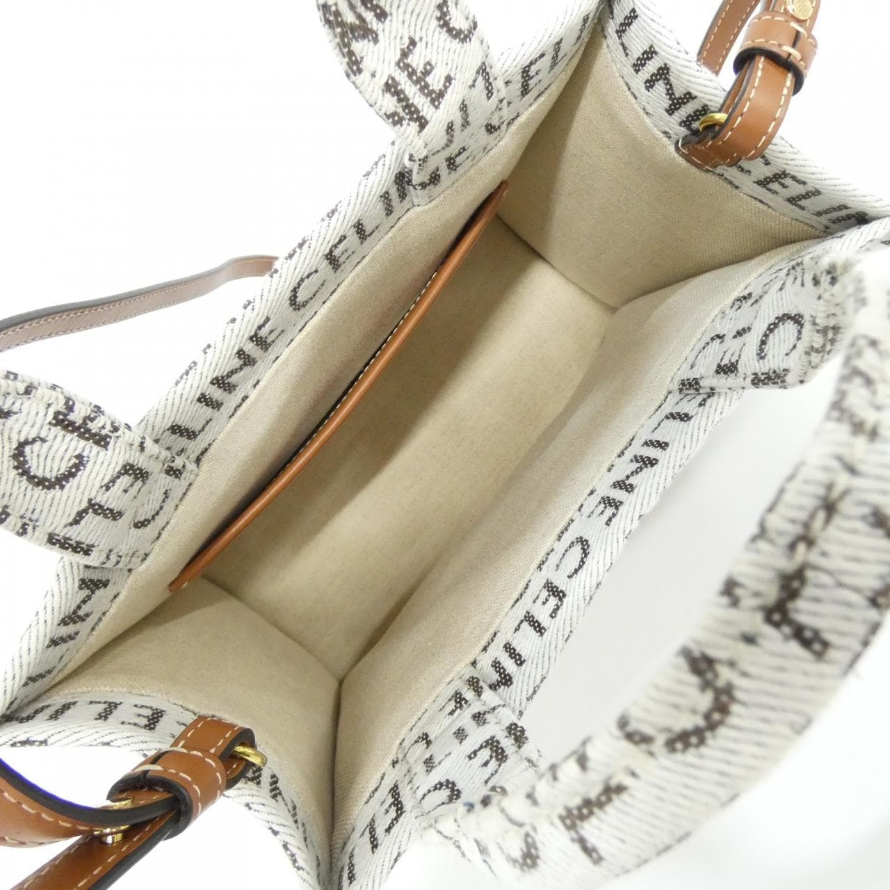 セリーヌ スモール カバ タイス 199162FEF バッグ