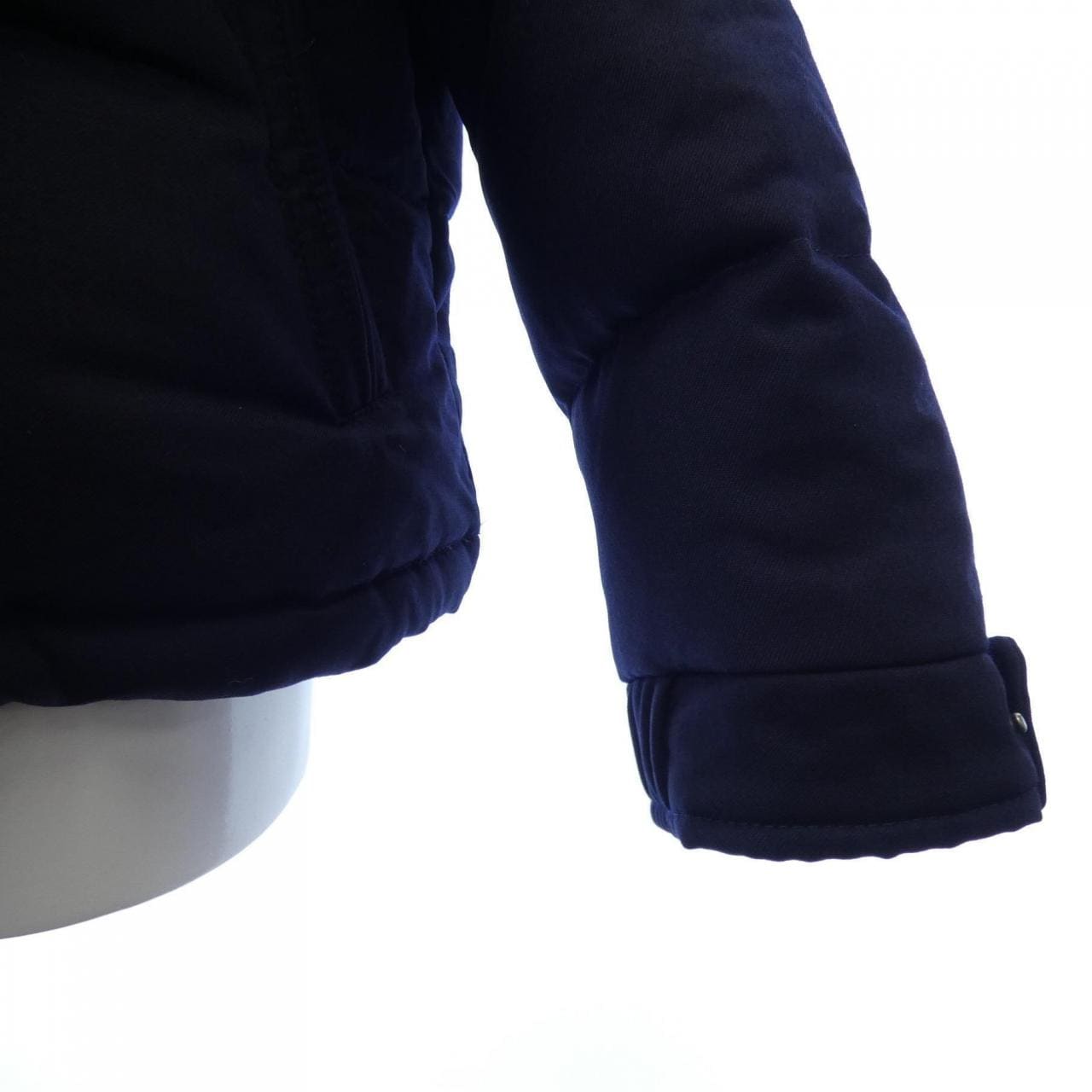 モンクレール MONCLER ダウンジャケット