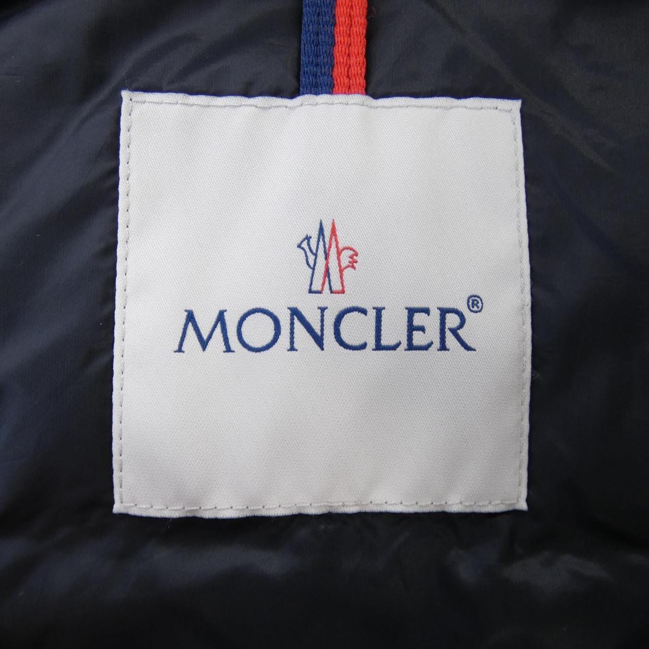 モンクレール MONCLER ダウンジャケット