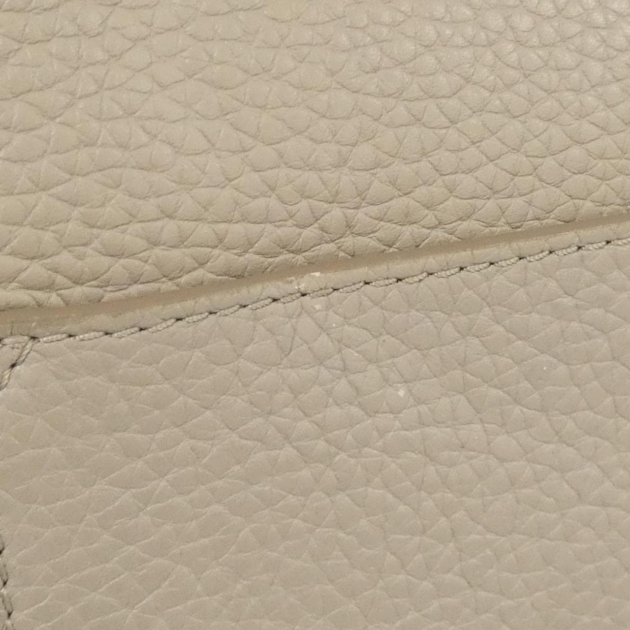 ルイヴィトン トリヨン ヴォルタ M50545 バッグ