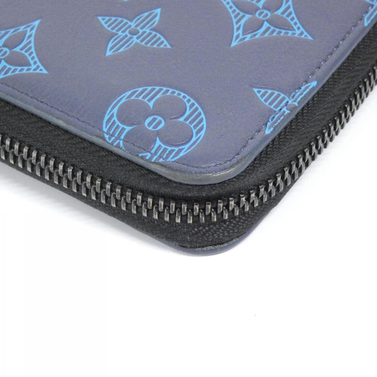 ルイヴィトン モノグラム シャドウ ジッピー ウォレット ヴェルティカル M82322 財布