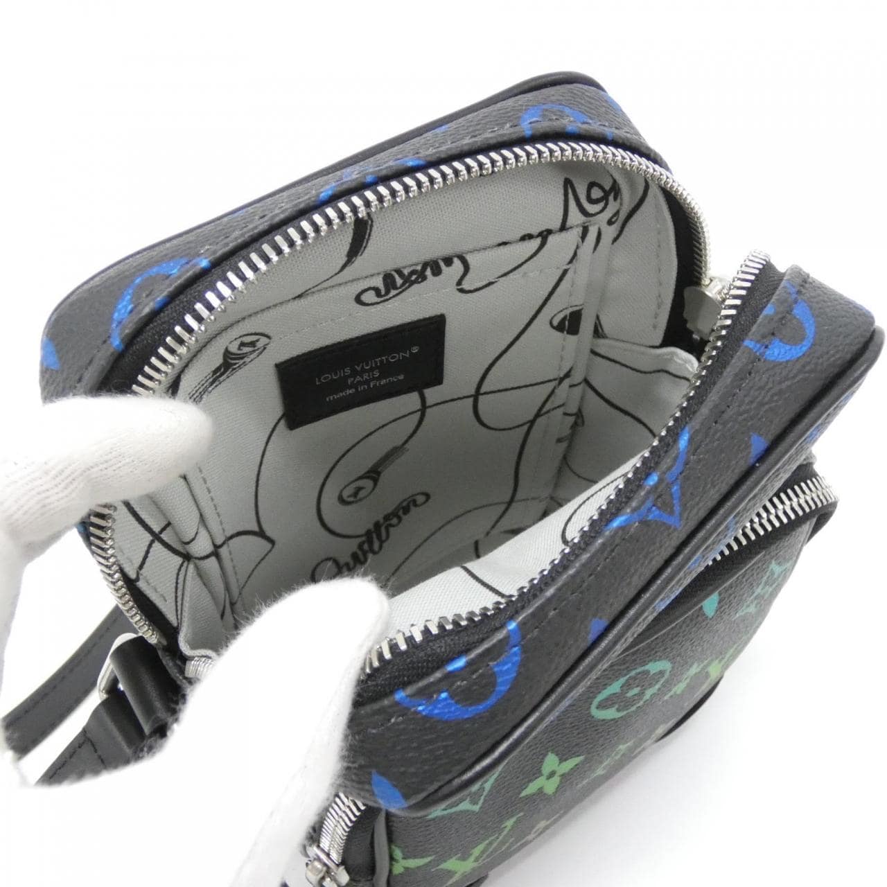 ルイヴィトン モノグラム イリディセント アマゾン M13898 ショルダーバッグ