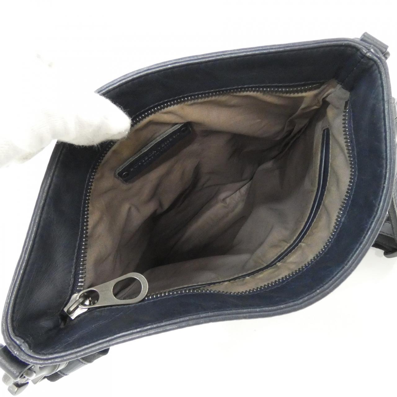 ボッテガヴェネタ 276357 V465C ショルダーバッグ