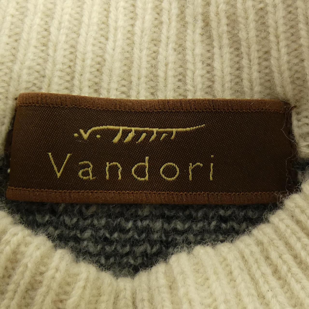 Vandori ニット