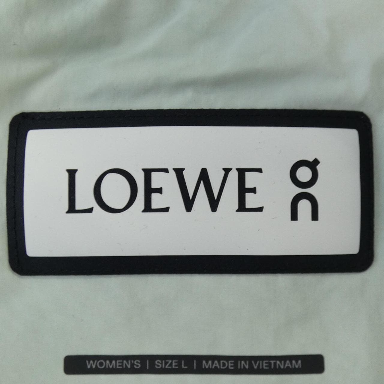 ロエベ LOEWE ON PUFFER JACKET S929Y02W06 ジャケット