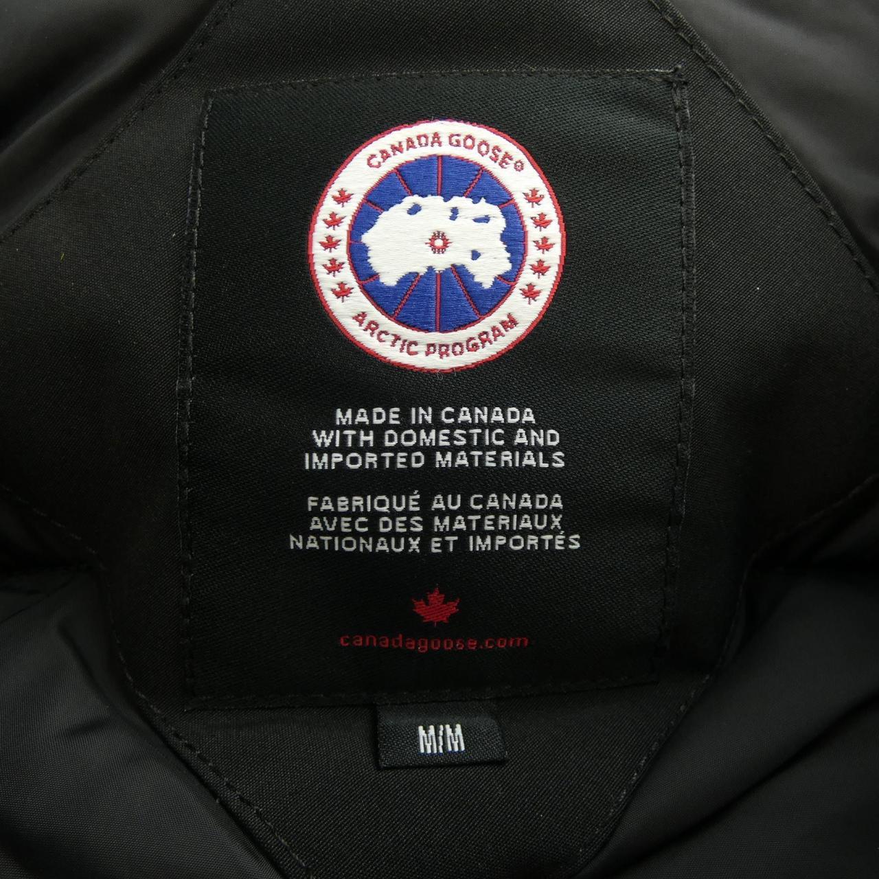 カナダグース CANADA GOOSE ダウンジャケット