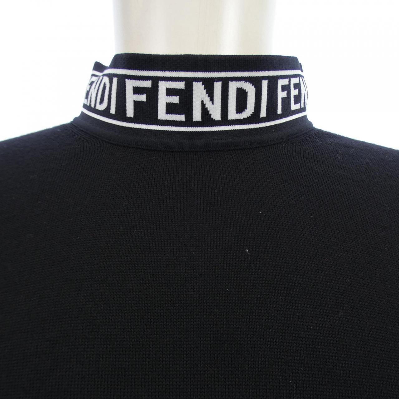フェンディ FENDI トップス