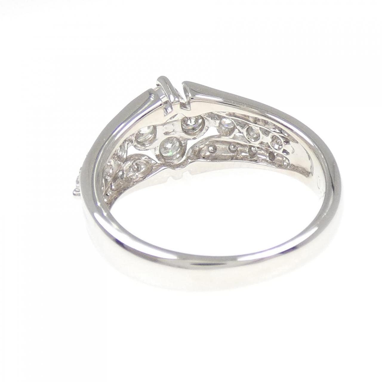 PT900 ダイヤモンド リング 0.73CT